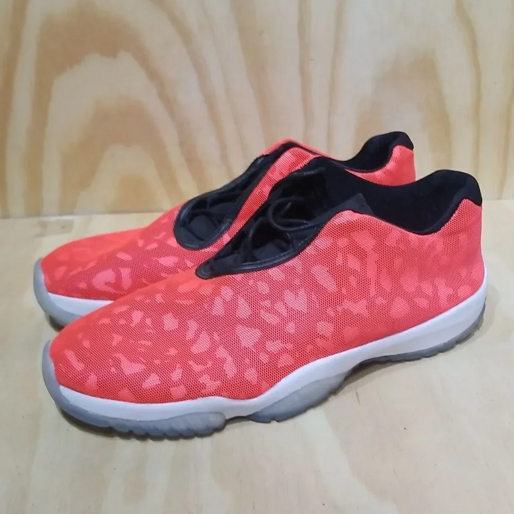 Nike Air Jordan Future Low Men Shoes  Infrared  VGC Size 13